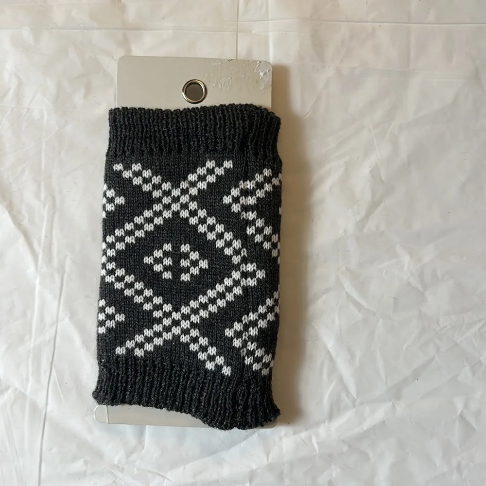 Vince Camino Boot Topper Gray and White One Size